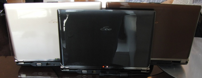 Illustration for article titled Hands On Asus Eee S101, Just as Slim and Air-y in Person